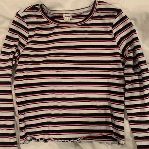 Garage Long Sleeve Lettuce Edged Top (Size Medium)